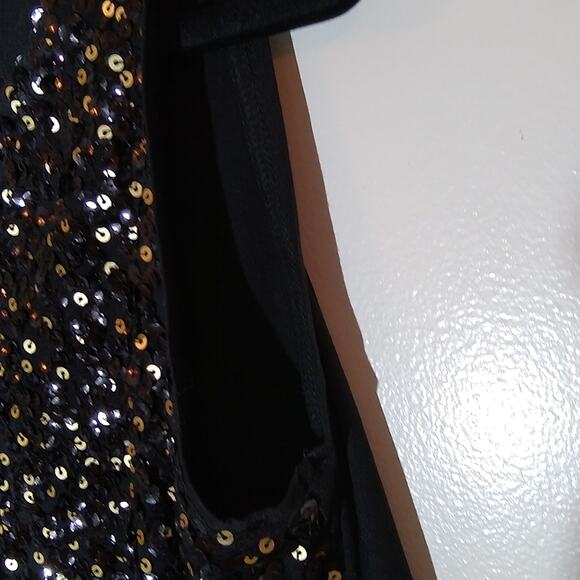 Ann Taylor Loft Black sequin sleeveless blouse. Size Medium. - Picture 4 of 8